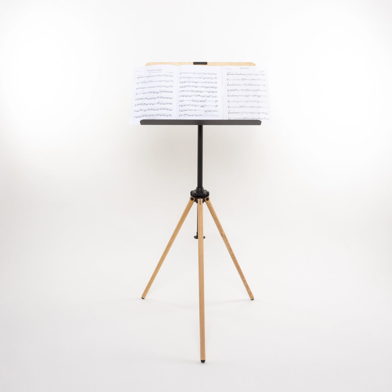 Tripod 24 Noisy Clan with sheet music