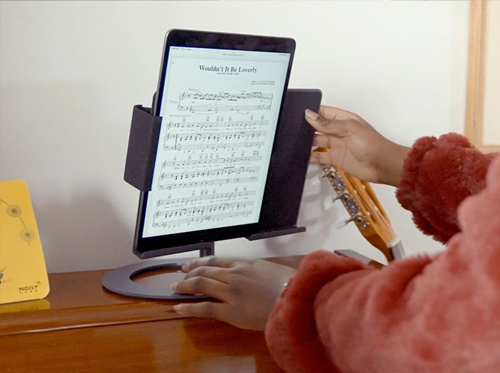 grandstand over vertical tablet