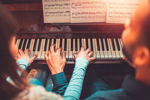 Five Easy to Learn Love Songs on the Piano for Beginners