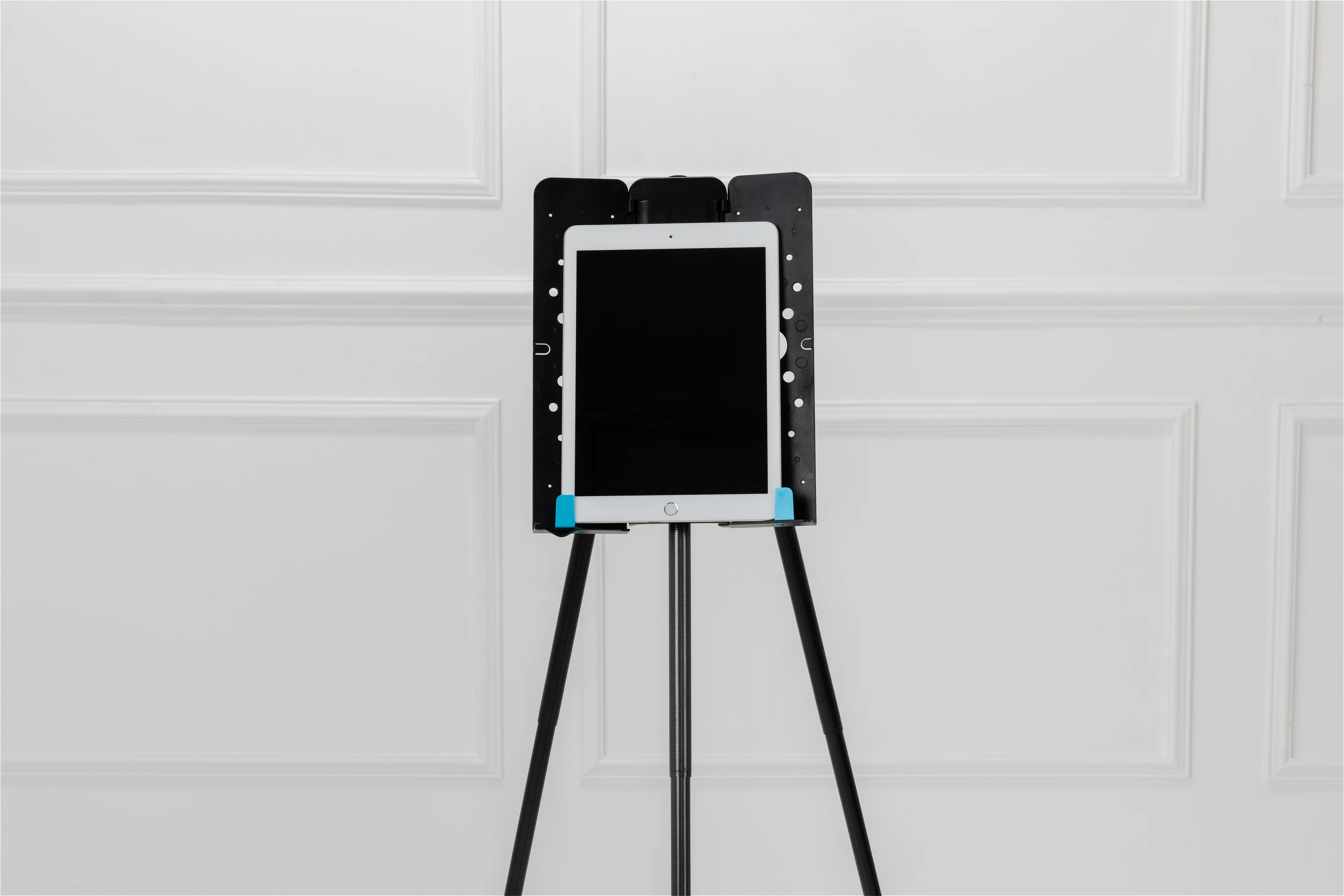 Wee Stand. Music Stand. Noisy Clan