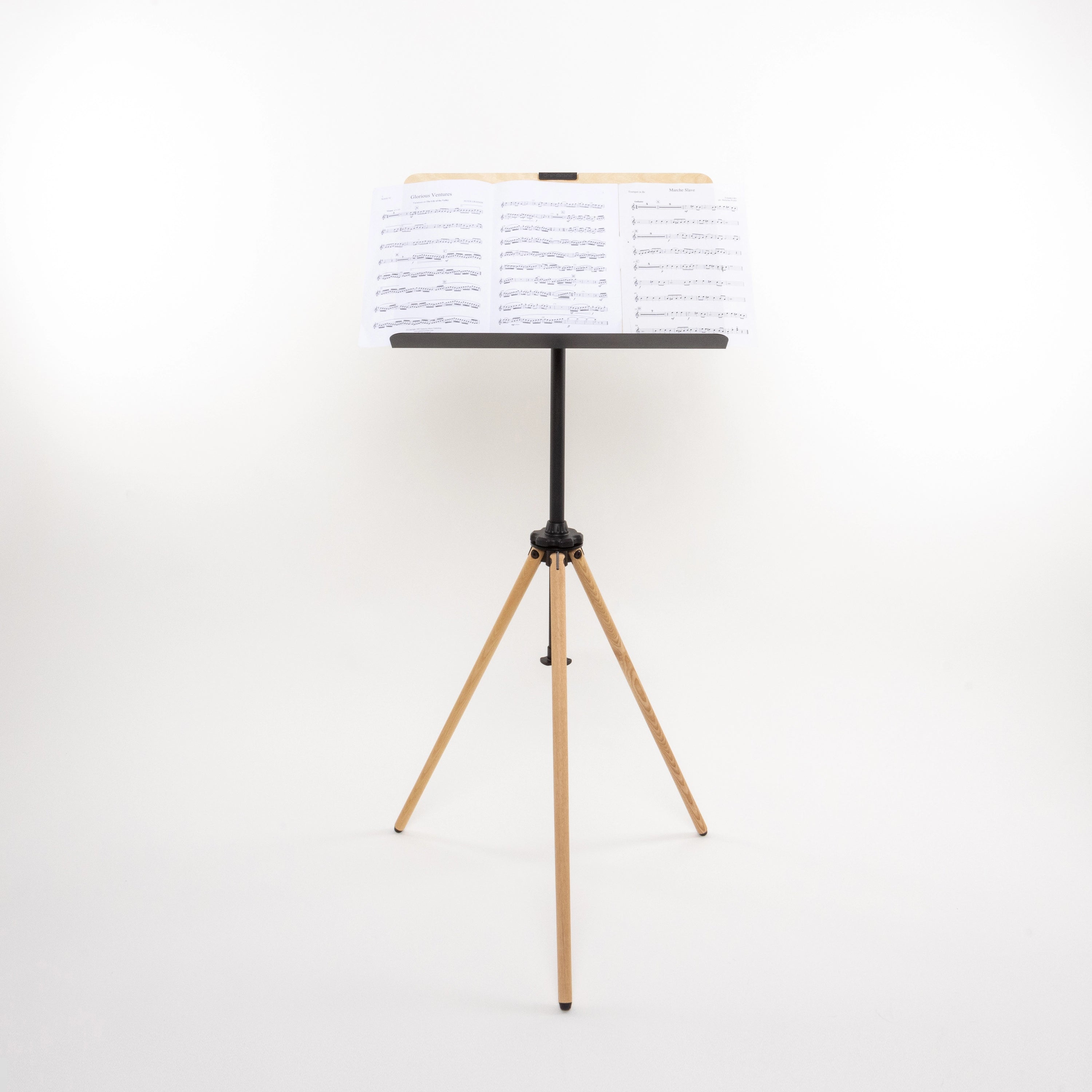 Tripod 24 Noisy Clan with sheet music