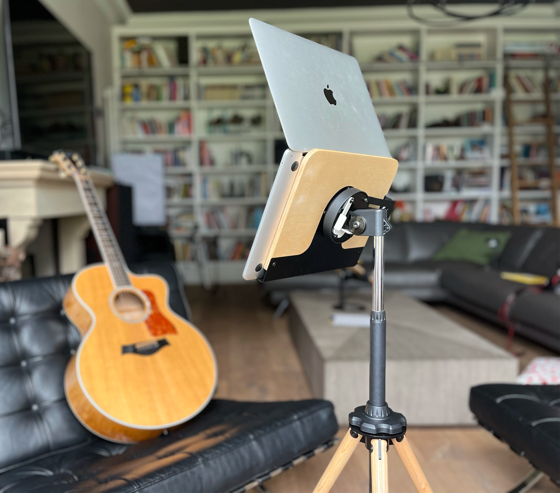 tripod 14 with laptop
